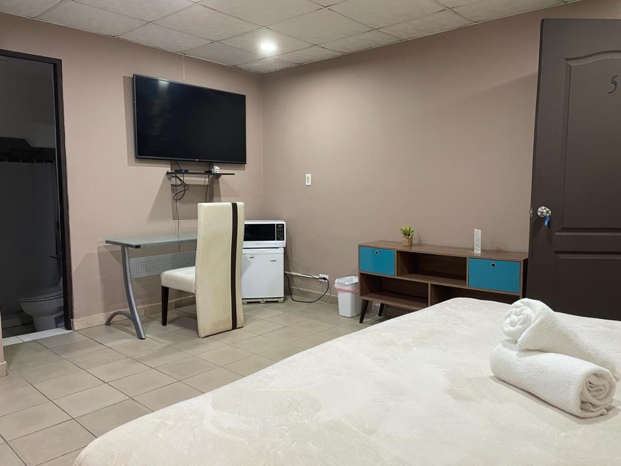 פנמה סיטי Hostal El Prado מראה חיצוני תמונה