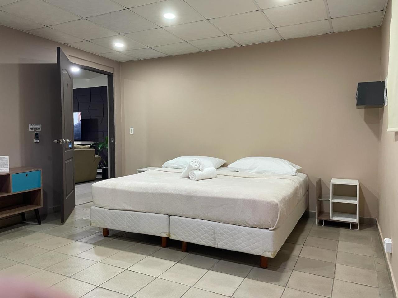 פנמה סיטי Hostal El Prado מראה חיצוני תמונה